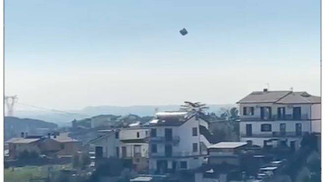 Oggetto volante esagonale nel cielo di Riano: analisi del caso