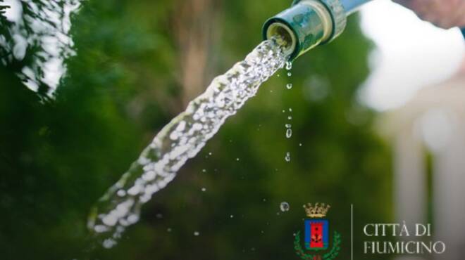 Fiumicino, tagli agli sprechi d’acqua potabile in estate: Baccini firma l’ordinanza