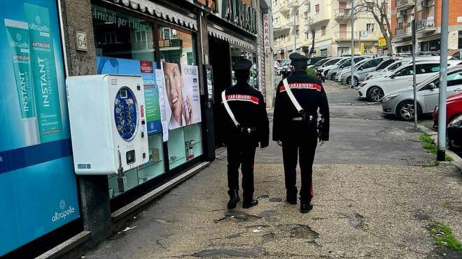 Roma, rapina una farmacia: 38enne incastrato dalla videosorveglianza