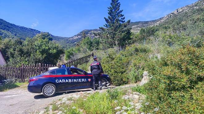 Momenti di apprensione a Terracina: padre e figlio si perdono nel bosco