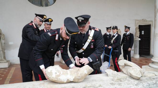 Roma, nuova vita per dei reperti confiscati: saranno esposti al museo nazionale romano