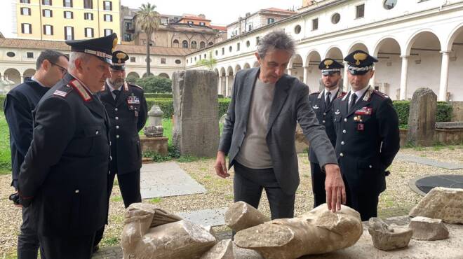 Roma, nuova vita per dei reperti confiscati: saranno esposti al museo nazionale romano