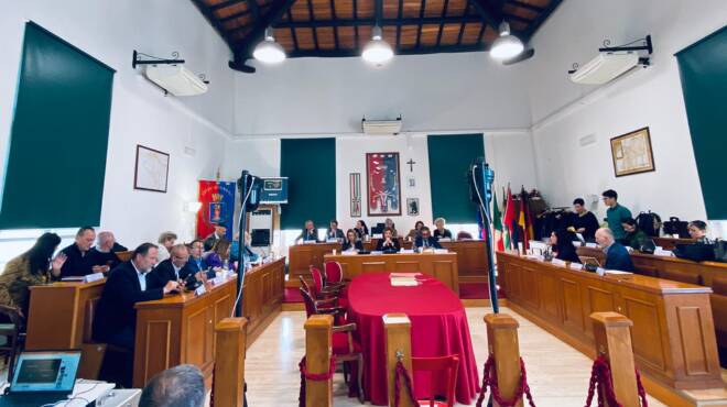 Consiglio comunale a Pomezia, la Lega: “Rinviata ancora la discussione sulla scuola Marone”