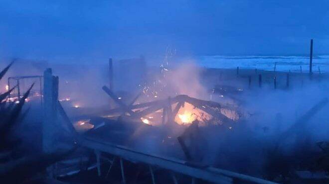 Mecs Village andato a fuoco: martedì un sopralluogo della Commissione Parlamentare Periferie
