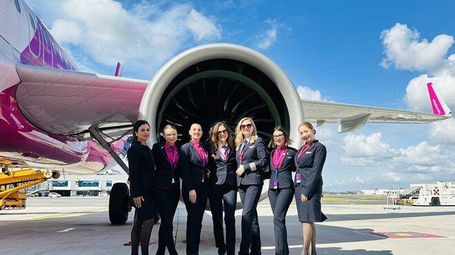 Wizz Air equipaggio femminile