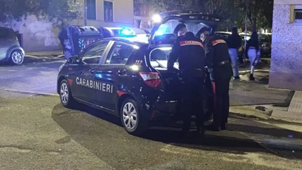 Centocelle, armato di cintura picchia una persona per strada: arrestato 42enne