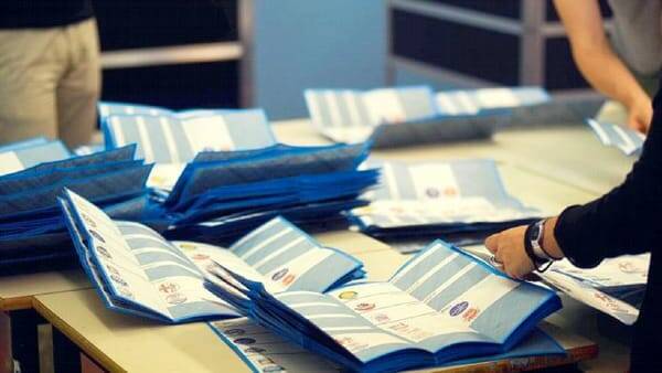 Fiumicino, servono 237 scrutatori per le elezioni europee: requisiti e come fare domanda