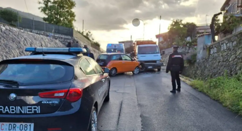 Incidente a Fondi: scontro auto-tir