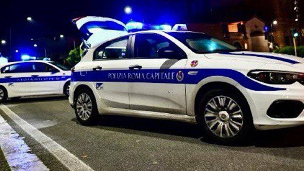 Scontro fatale a Tor Bella Monaca, auto contro monopattino: muore una 24enne