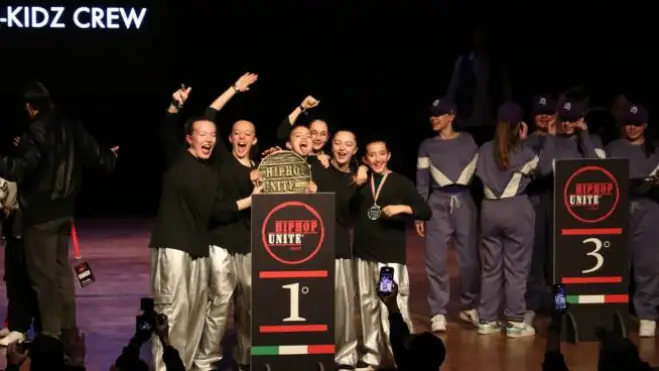 Fiumicino trionfa agli Hip Hop Unite Italy 2024 con la scuola di danza Stratos