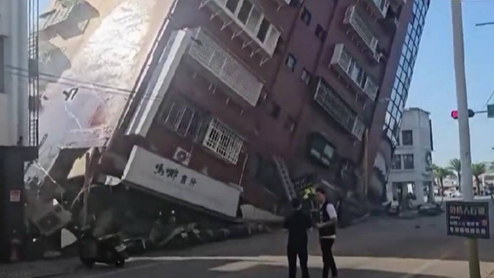Terremoto a Taiwan, “Il più forte degli ultimi 25 anni”: 7 morti e oltre 700 feriti