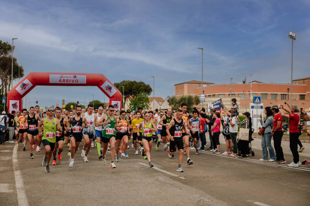 CASTEL ROMANO JOYRUN FOTO UFFICIO STAMPA CASTEL ROMANO OUTLET DESIGNER