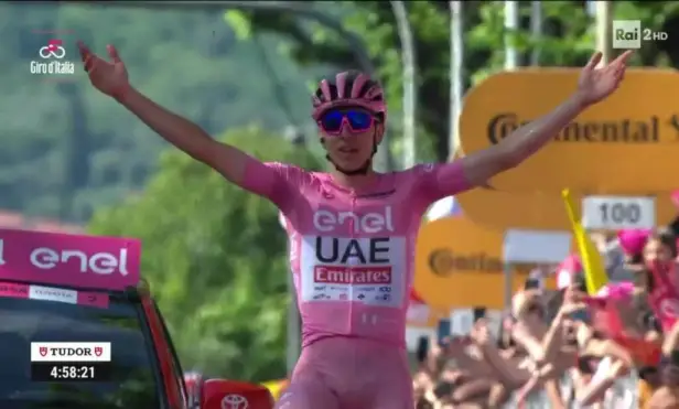Giro d’Italia 2024, Pogacar trionfa a Bassano del Grappa: “Vincere per onorare la maglia rosa”