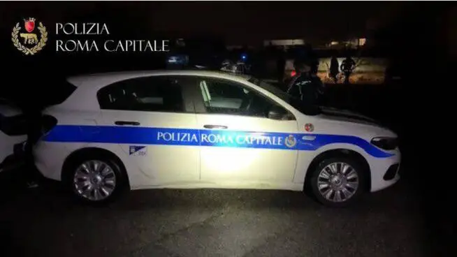 Roma, investito da un’auto nella notte: muore ragazzo di vent’anni