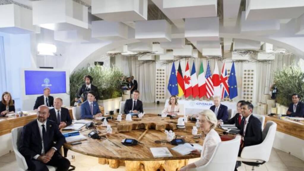 Al via il G7 in Italia: Meloni accoglie i leader del mondo
