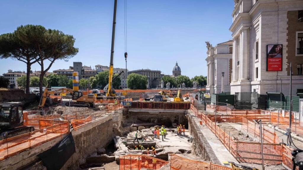 cantiere piazza pia