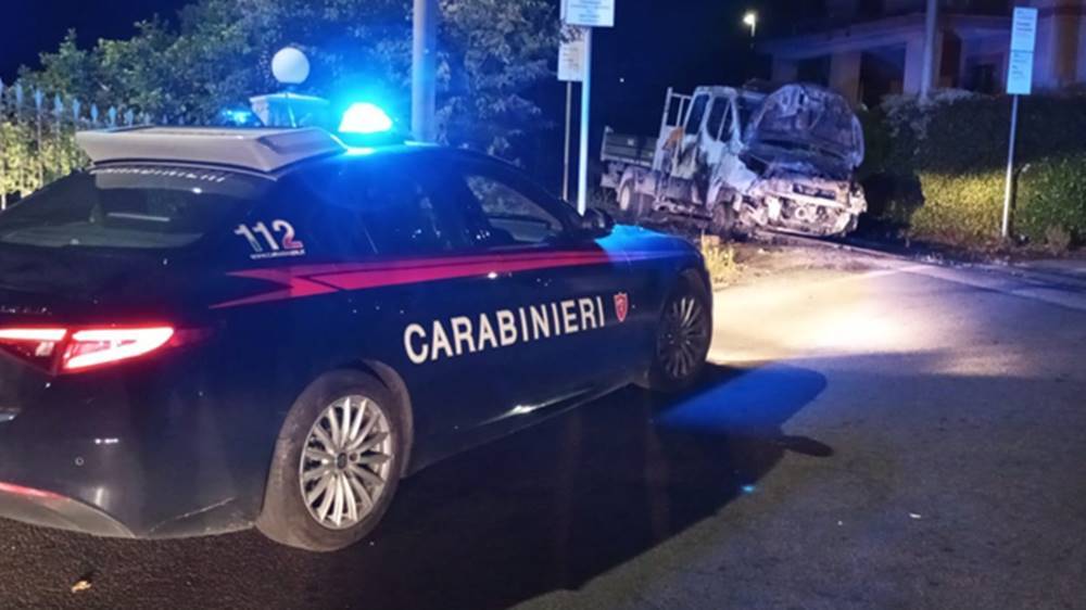 carabinieri incendio Terracina