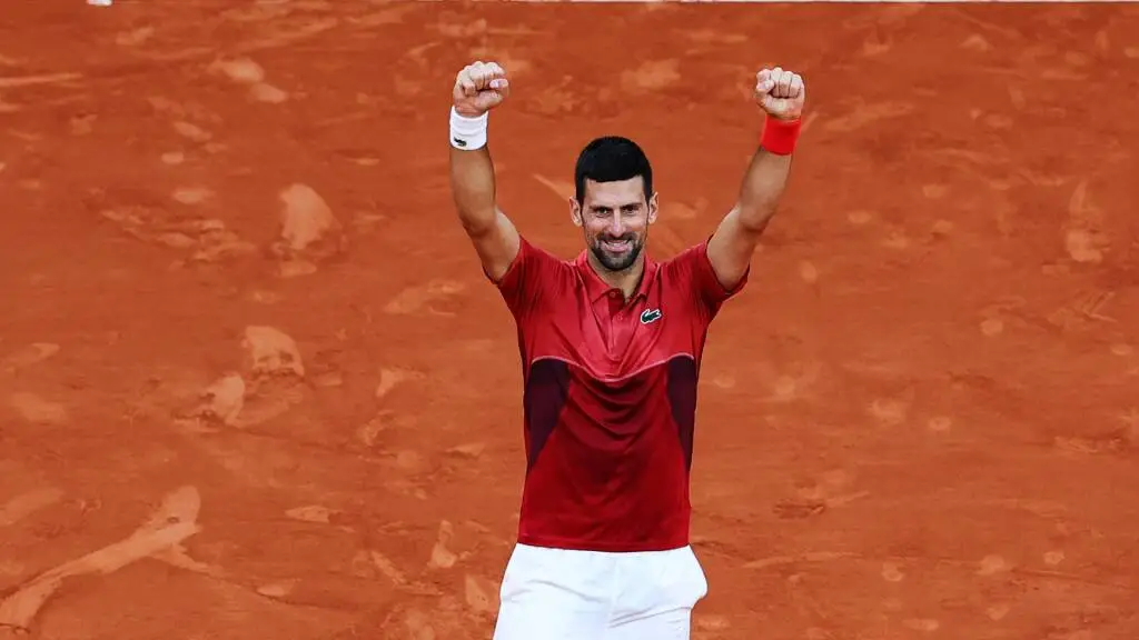 Roland Garros, immortale Djokovic: Cerundolo ko in 5 set. Ma i quarti sono a rischio