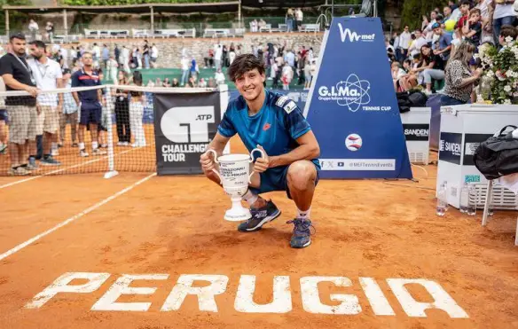 Tennis, Darderi vince il Challenger di Perugia e diventa il numero 34 al mondo