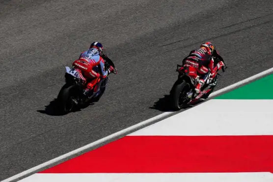 MotoGp, duello Bagnaia-Martin per il titolo. Cosa serve all’Azzurro per vincere ancora