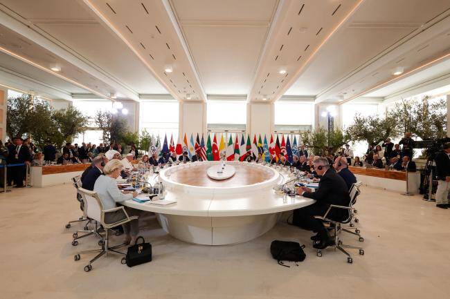 Al via il G7 in Italia: Meloni accoglie i leader del mondo - Fotogallery