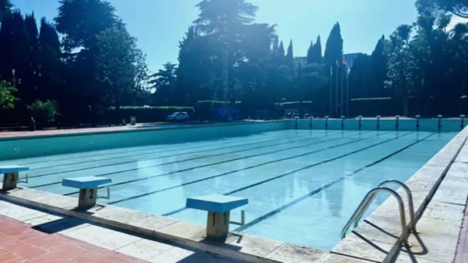 Roma, il 19 giugno riapre la piscina delle rose
