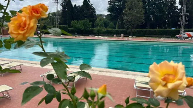 Roma, il 19 giugno riapre la piscina delle rose