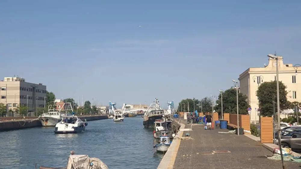 Fiumicino, avviato il monitoraggio dei residui bellici per il dragaggio del porto canale