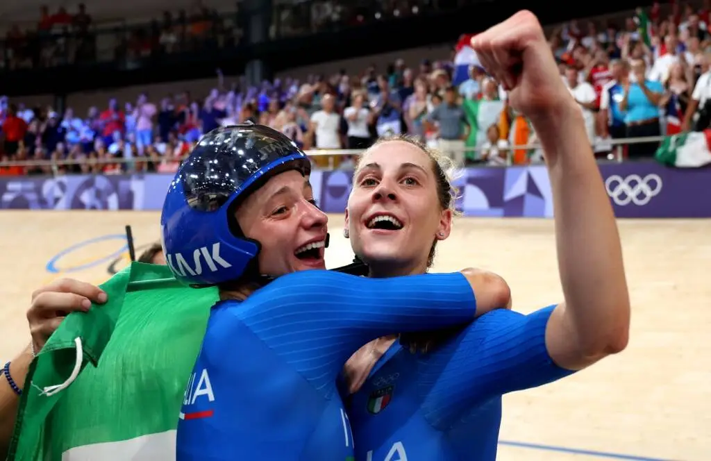 Parigi 2024, eccezionale oro dalla Madison Femminile: Guazzini e Consonni sono campionesse olimpiche