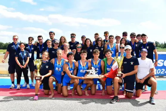 Coupe de Jeunesse 2024, l’Italcanottaggio trionfa a Racice: 23 medaglie di gioia