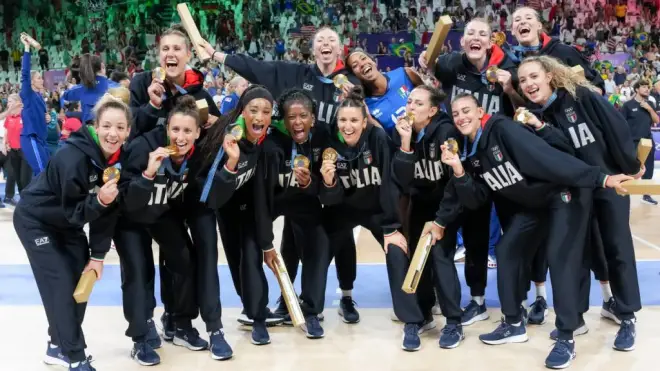 Pallavolo Azzurra, dall’oro olimpico dell’Italia di Velasco al titolo iridato dell’Under 17 Maschile