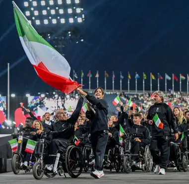 Paralimpiadi 2024, via oggi alle gare: gli Azzurri del nuoto e del ciclismo su pista puntano le finali