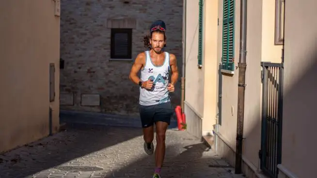 Da Ostia a San Benedetto del Tronto: la maratona di Riccardo Bugari in difesa degli animali