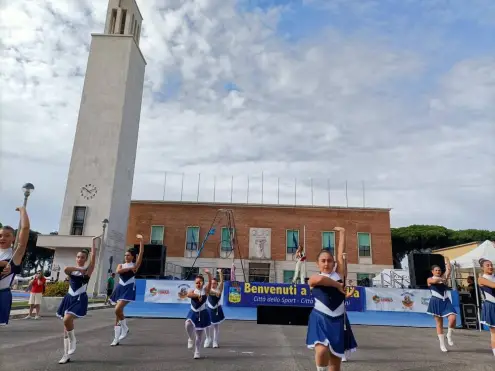 Sportcity Day 2024, le Fiamme Gialle a Ostia e Sabaudia con i loro atleti. Tante le persone che hanno partecipato