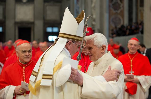 Concistoro: il Papa crea 19 nuovi cardinali
